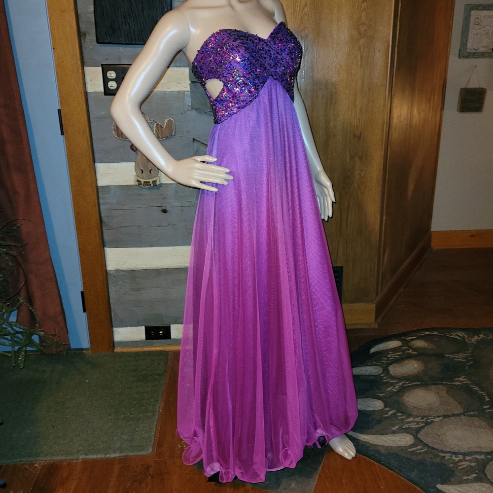 SIZE 4 BLONDIE